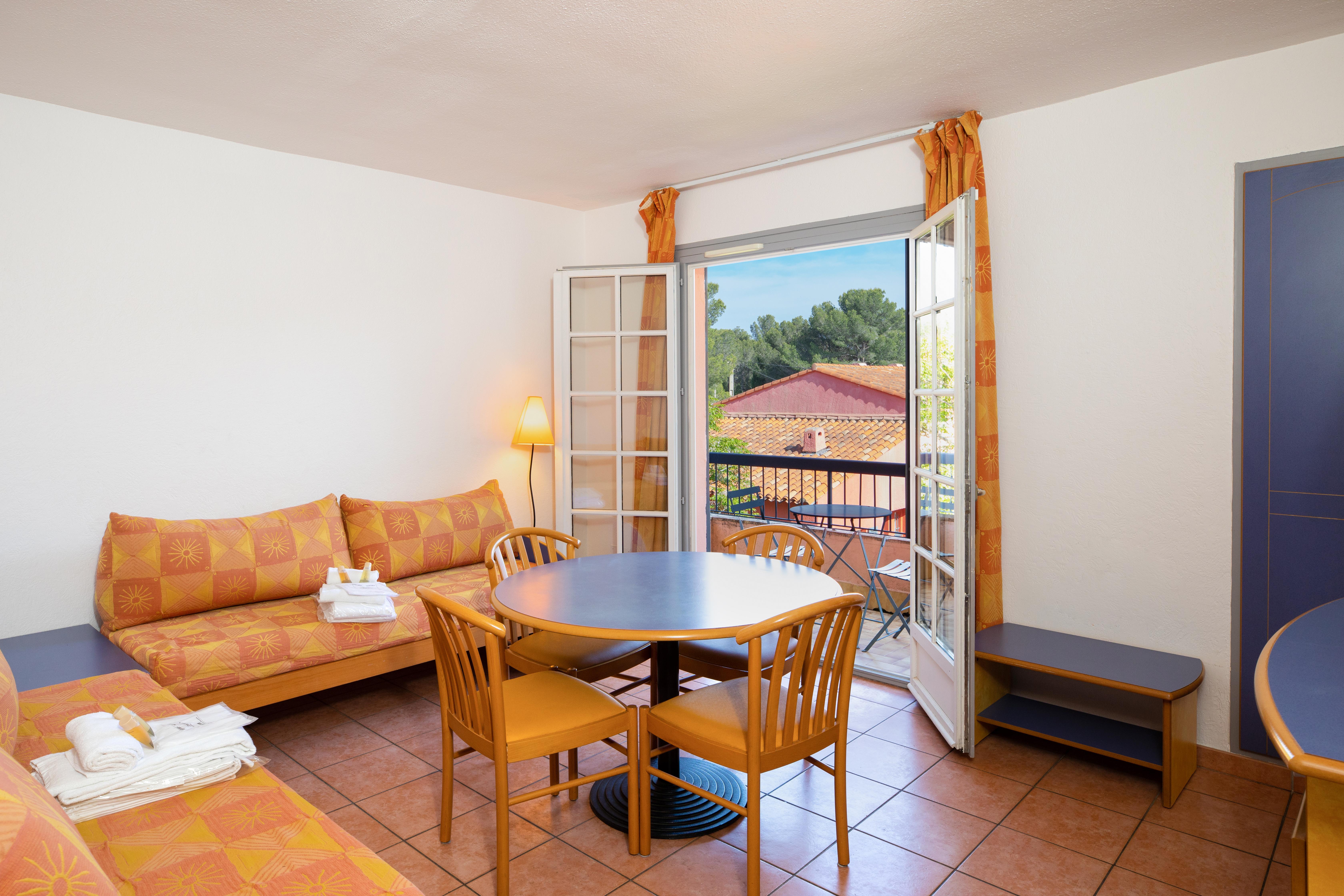 Sowell Residences Chenes Verts Saint-Raphaël Εξωτερικό φωτογραφία