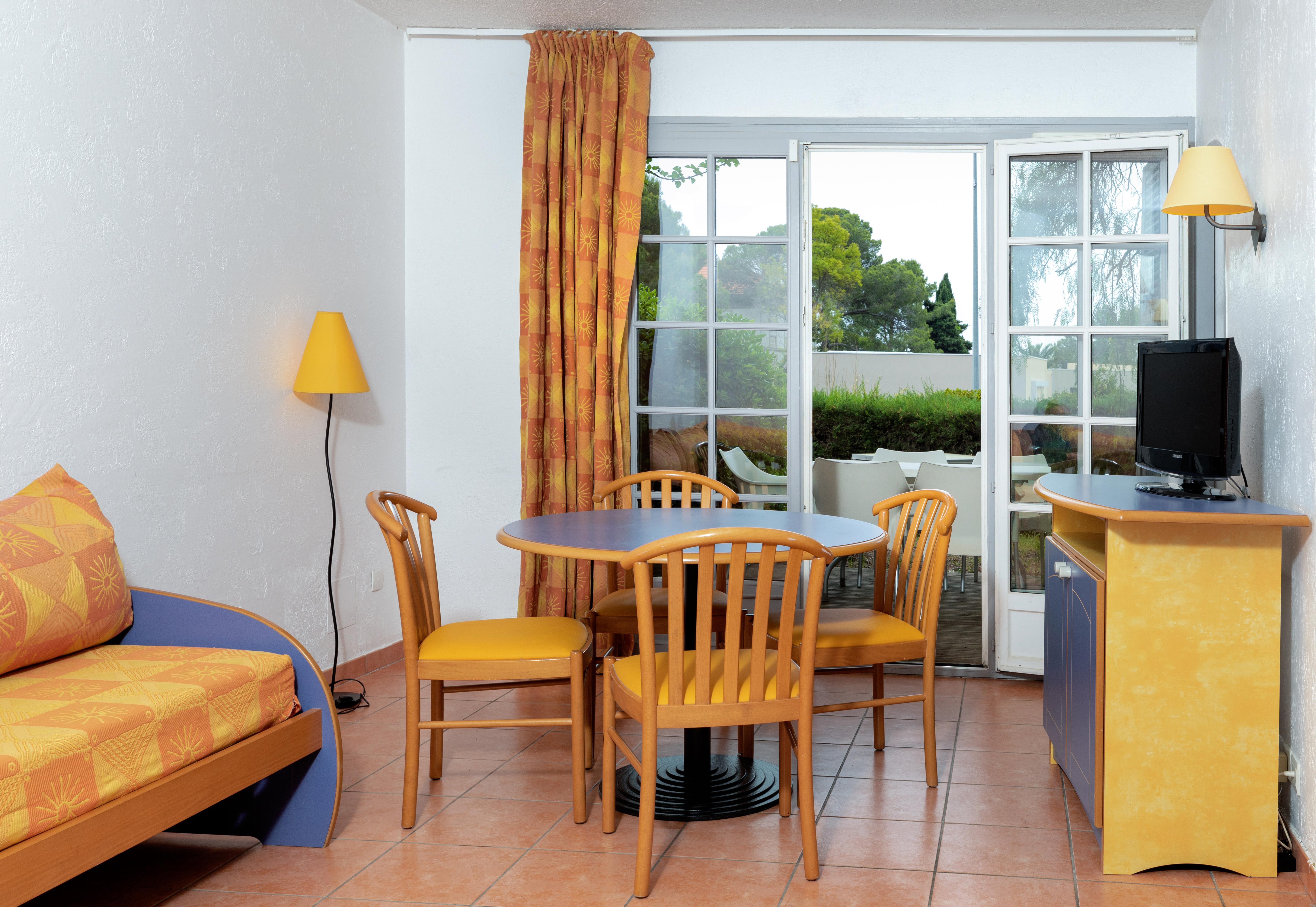 Sowell Residences Chenes Verts Saint-Raphaël Εξωτερικό φωτογραφία